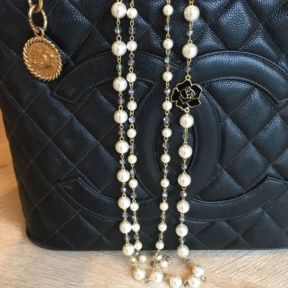 NWT!  White pearl necklace with black & gold rose - Picture 5 of 7